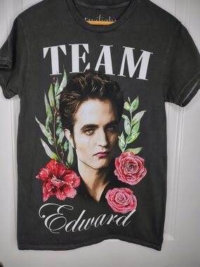 Team Edward Graphic Tee - Twilight